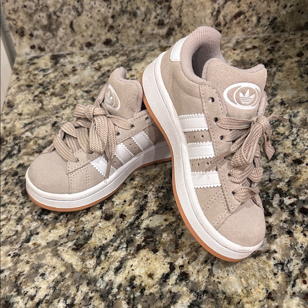 Adidas Campus '00s Athletic Shoe - Little Kid - Wonder Beige / White / Gum Sz11